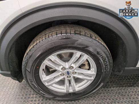 Used 2023 Ford Explorer XLT w/ Equipment Group 202A AWD/4WD image 7