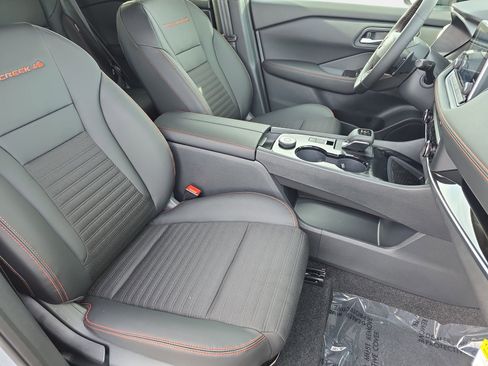 New 2026 Nissan Rogue SV image 10