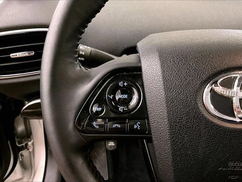 Used 2019 Toyota Prius Limited FWD image 17