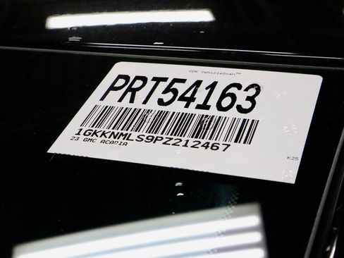 Used 2023 GMC Acadia SLT w/ LPO, Floor Liner Package image 37