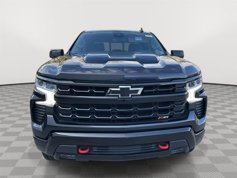 Used 2024 Chevrolet Silverado 1500 LT Trail Boss w/ Convenience Package II image 8