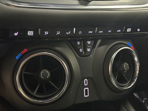 Certified 2022 Chevrolet Blazer LT w/ Sound & Technology Package image 35