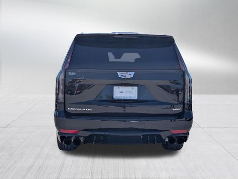 Certified 2024 Cadillac Escalade V w/ LPO, ONYX Package AWD/4WD image 5