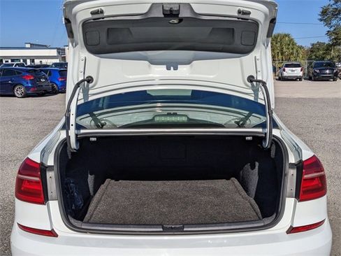 Used 2016 Volkswagen Passat 1.8T image 13