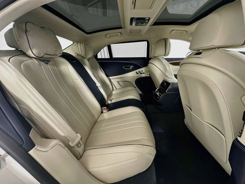 Used 2026 Bentley Flying Spur V8 AWD/4WD image 26
