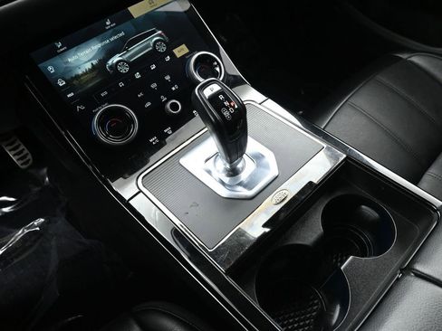 Used 2021 Land Rover Range Rover Evoque R-Dynamic S image 37