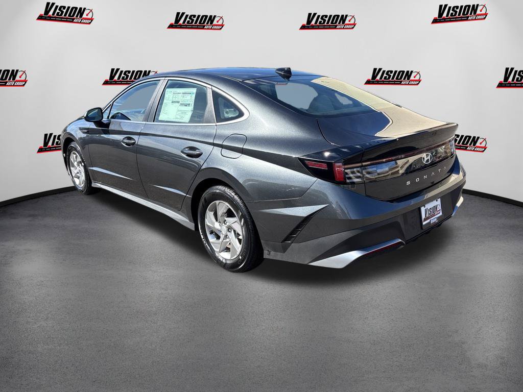 New 2026 Hyundai Sonata SE FWD image 3