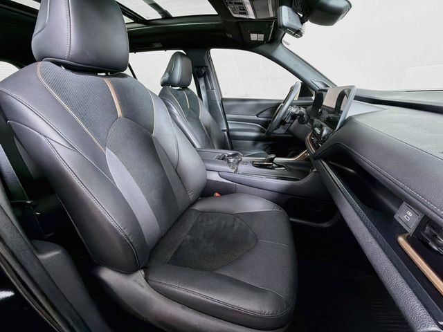 Used 2024 Toyota Grand Highlander AWD Hybrid image 37