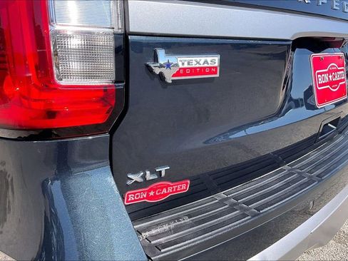 Certified 2023 Ford Expedition XLT image 21