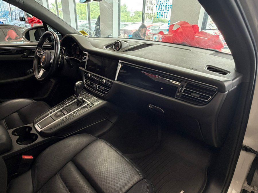 Used 2021 Porsche Macan S AWD/4WD image 70