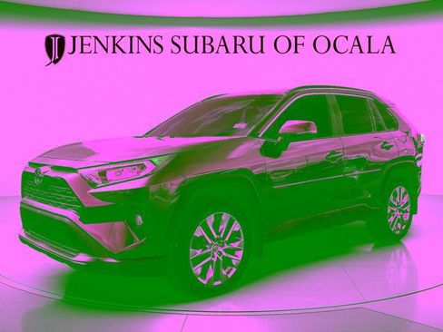 Used 2021 Toyota RAV4 XLE Premium FWD image 7