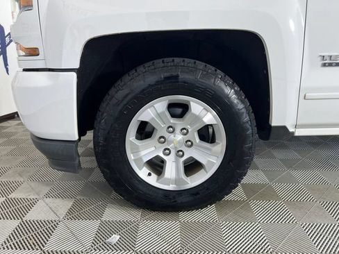 Used 2018 Chevrolet Silverado 1500 LT w/ Texas Edition AWD/4WD image 24