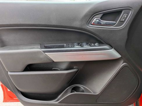 Used 2019 Chevrolet Colorado ZR2 image 17