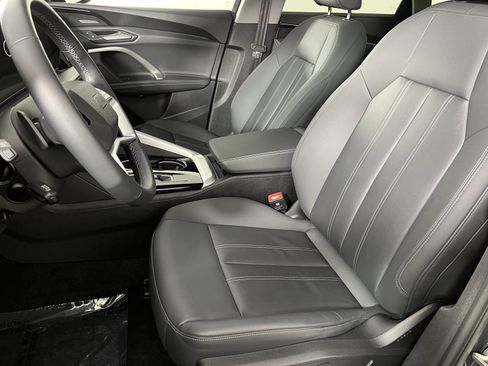 Used 2025 Audi Q5 Premium Plus w/ Premium Plus image 12