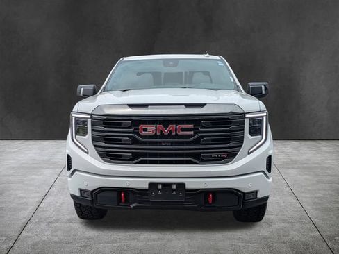 Used 2024 GMC Sierra 1500 AT4 w/ Technology Package AWD/4WD image 9