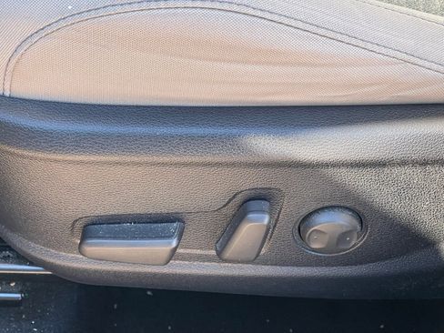 Used 2023 Kia Soul EX image 12