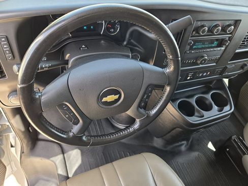 Used 2021 Chevrolet Express 3500 w/ Driver Convenience Package RWD image 29