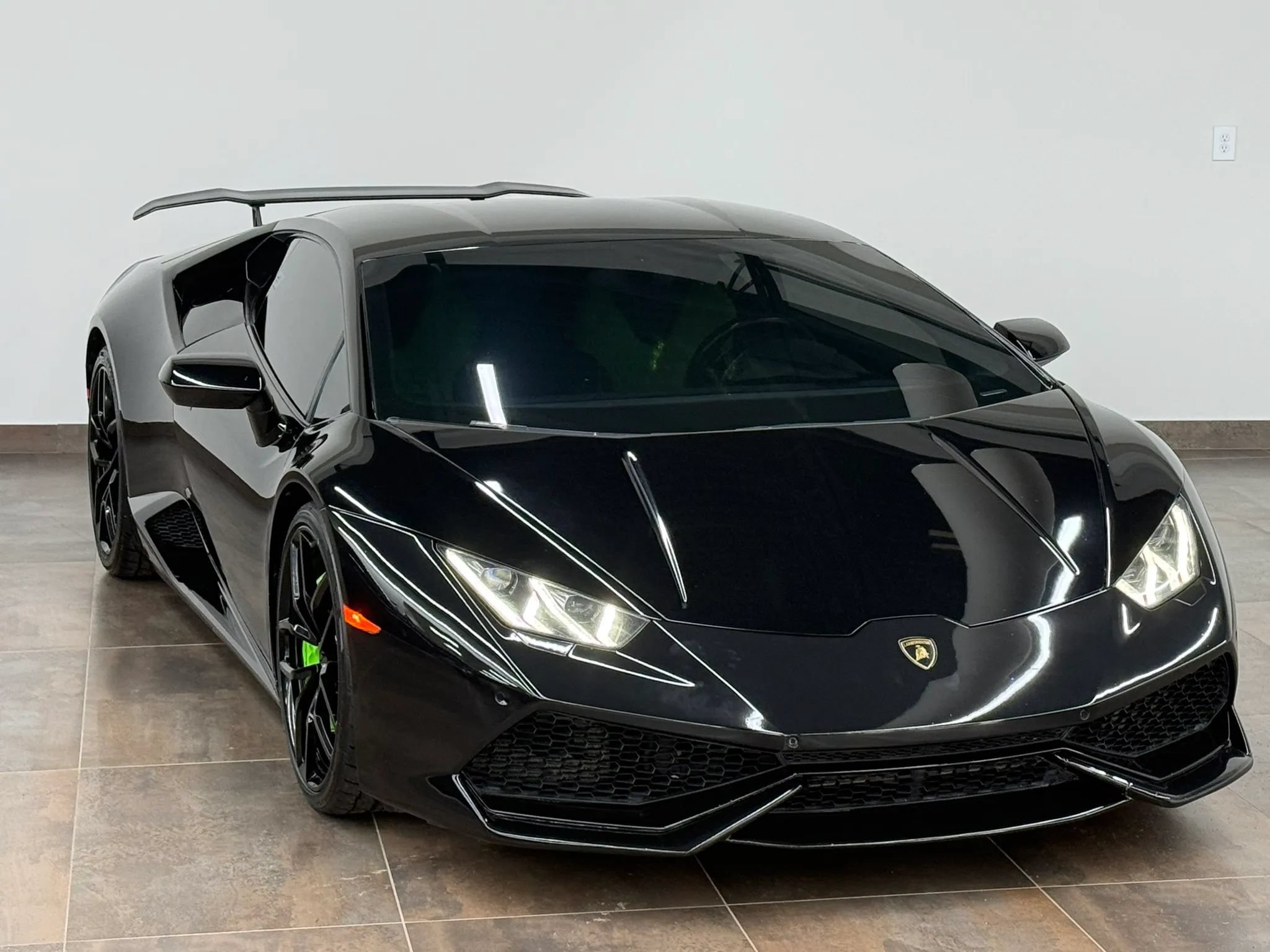 Used 2015 Lamborghini Huracan LP 610-4 AWD/4WD image 19