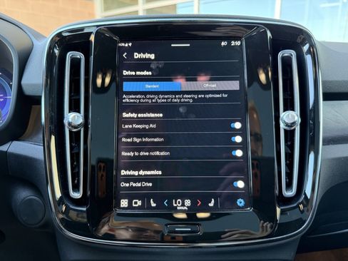 Used 2023 Volvo C40 P8 Recharge Plus w/ Protection Package Premier image 24