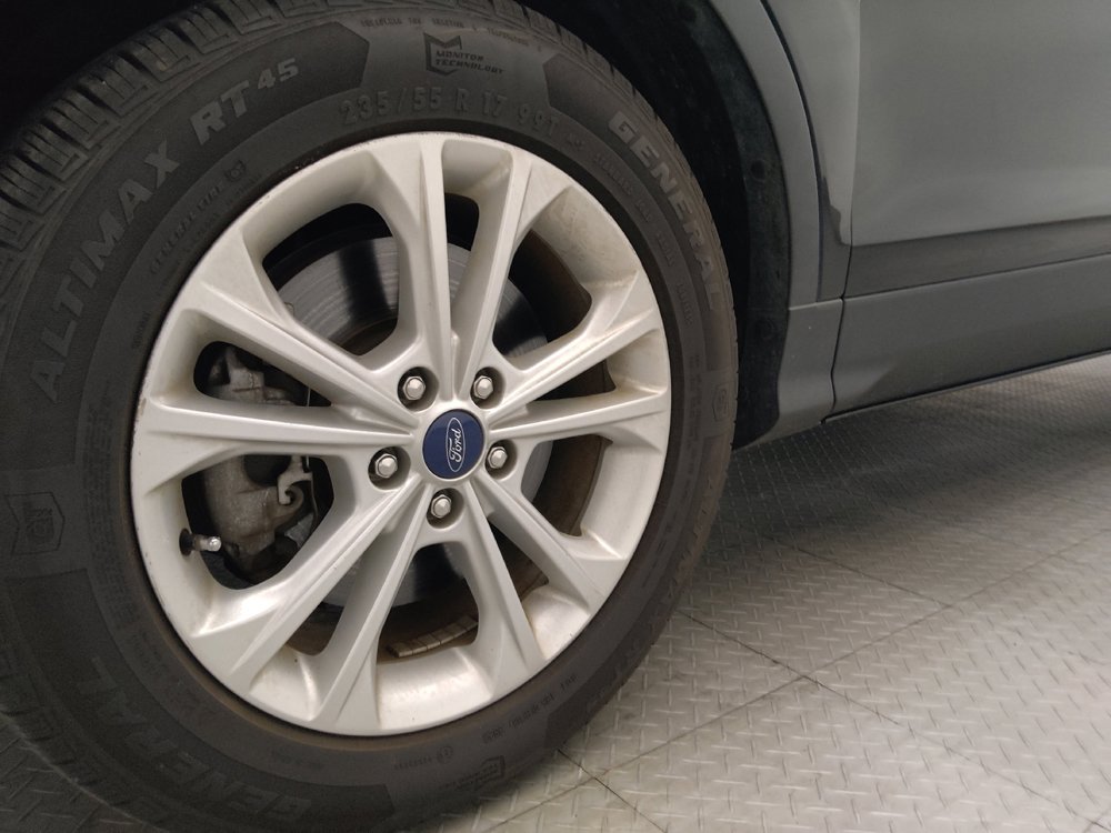 Used 2018 Ford Escape SEL w/ Ford Safe & Smart Package AWD/4WD image 31