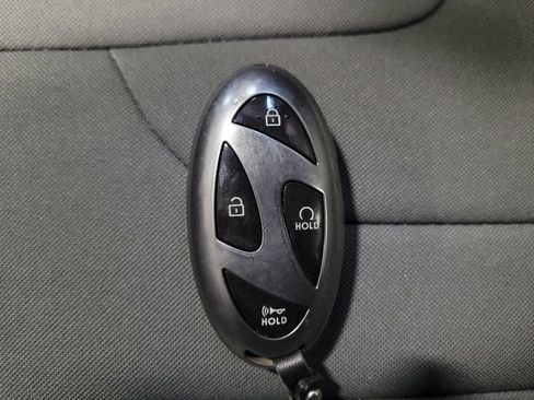 Used 2024 Hyundai Elantra SEL FWD image 32