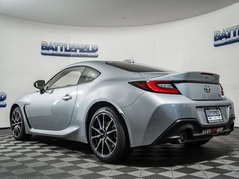 New 2025 Toyota GR86 w/ ALL Weather Mat Package (TMS) image 4