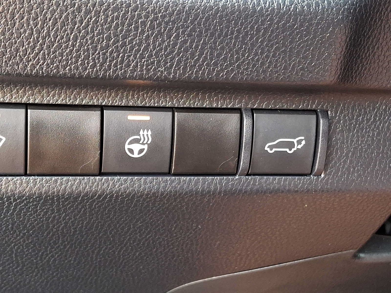 Used 2024 Toyota RAV4 XLE Premium w/ Weather Package AWD/4WD image 25