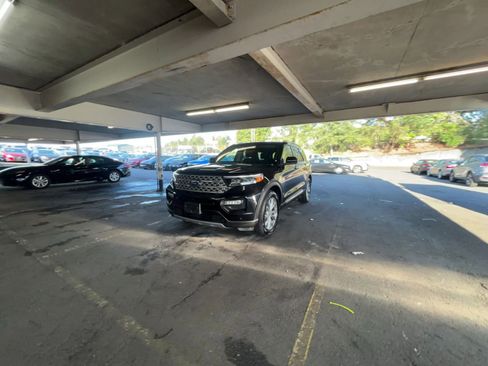 Used 2023 Ford Explorer Limited image 15