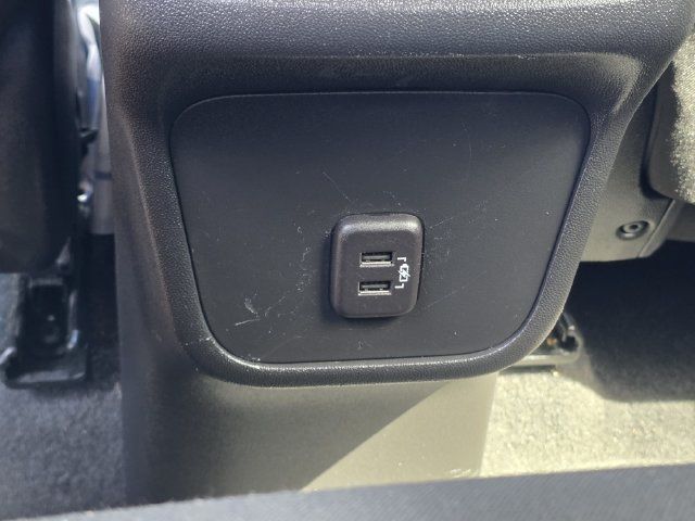 Used 2023 Chevrolet Equinox LT w/ Driver Convenience Package AWD/4WD image 19