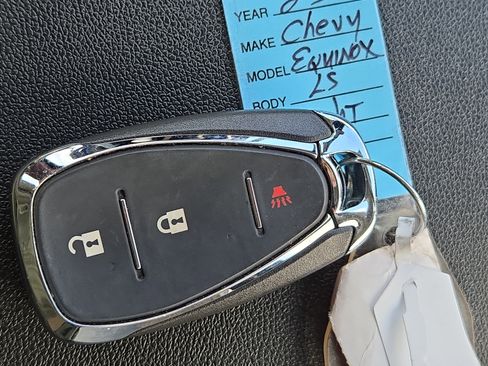 Used 2023 Chevrolet Equinox LS image 47