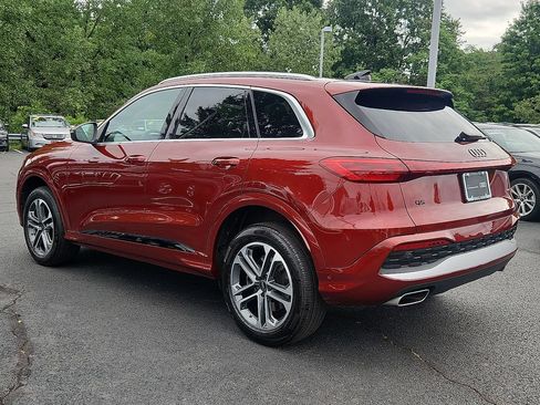 Certified 2025 Audi Q5 Premium Plus w/ Premium Plus AWD/4WD image 10