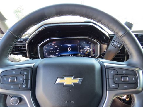 Used 2025 Chevrolet Silverado 2500 LT AWD/4WD image 23