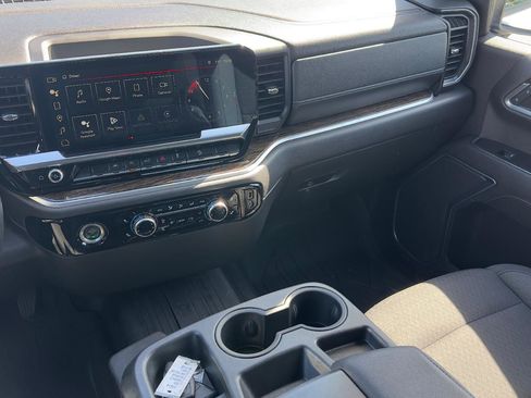 Used 2022 GMC Sierra 1500 Elevation w/ LPO, Elevation Black Package image 11