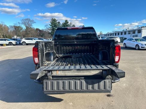 Certified 2024 GMC Sierra 1500 Elevation image 16