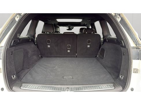 Used 2022 Jeep Grand Cherokee Overland w/ Advanced Protech Group III image 19