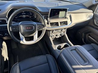 Used 2024 GMC Yukon SLT w/ SLT Luxury Package video 2