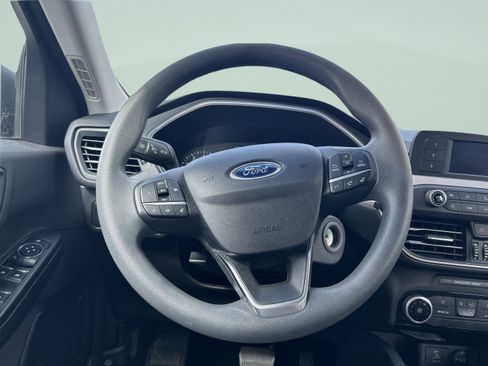 Used 2022 Ford Escape S image 1