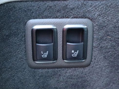 Used 2016 Mercedes-Benz GL 320 BlueTEC 4MATIC image 33
