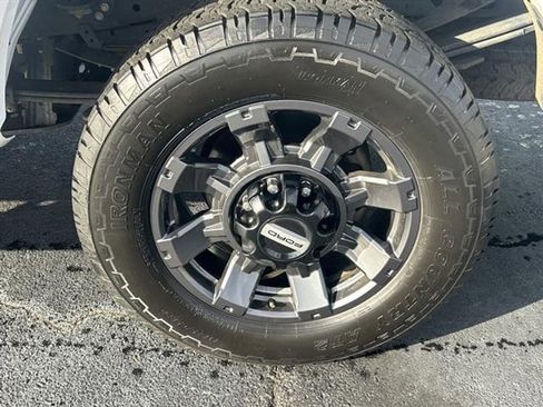 Used 2024 Ford F250 Lariat w/ Lariat Ultimate Package image 34