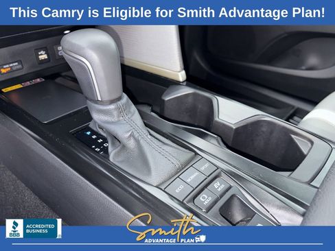 Used 2025 Toyota Camry SE image 17