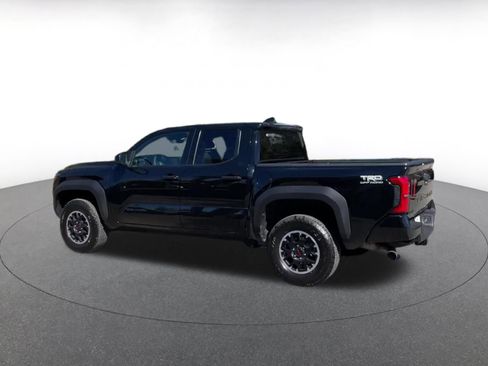 Used 2025 Toyota Tacoma TRD Off-Road image 9