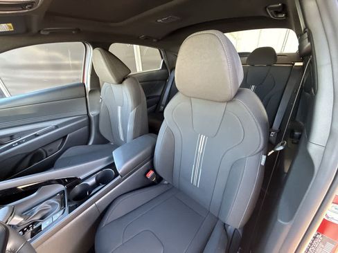 New 2026 Hyundai Elantra SEL Sport FWD image 14