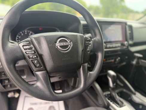 Used 2023 Nissan Frontier S AWD/4WD image 11