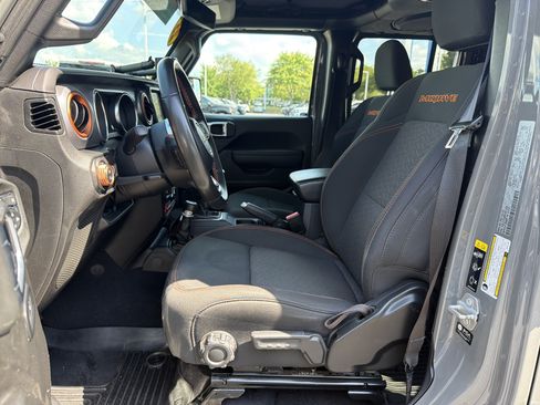 Used 2023 Jeep Gladiator Mojave AWD/4WD image 16