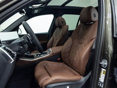 New 2026 BMW X5 xDrive40i w/ M Sport Package image 24