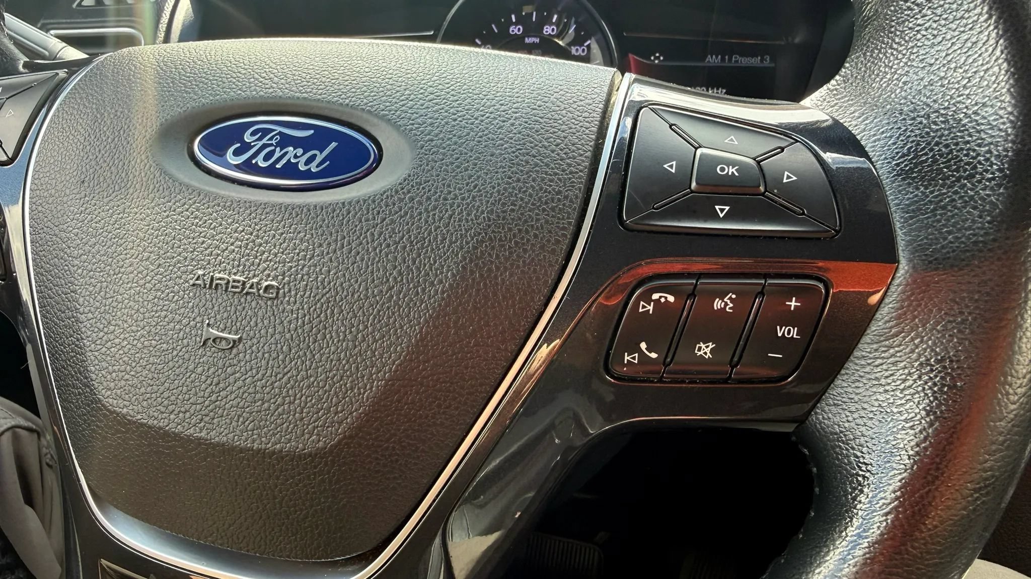 Used 2019 Ford Explorer Limited w/ Class III Trailer Tow Package AWD/4WD image 20