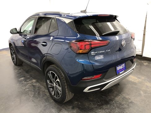 Used 2021 Buick Encore GX Select image 4
