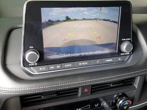 Used 2026 Nissan Rogue SV FWD image 20