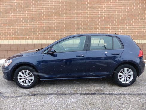 Used 2016 Volkswagen Golf SE image 6