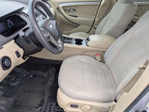Used 2017 Ford Taurus SE FWD image 15